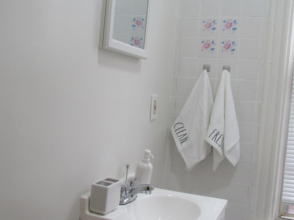 Located In The Noma-Gallaudet Neighborhood Apartamento Washington Exterior foto
