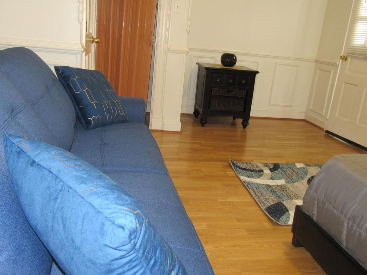 Located In The Noma-Gallaudet Neighborhood Apartamento Washington Exterior foto